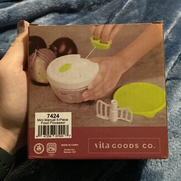 Mini Manuel Food Processor - Picture 3 of 4